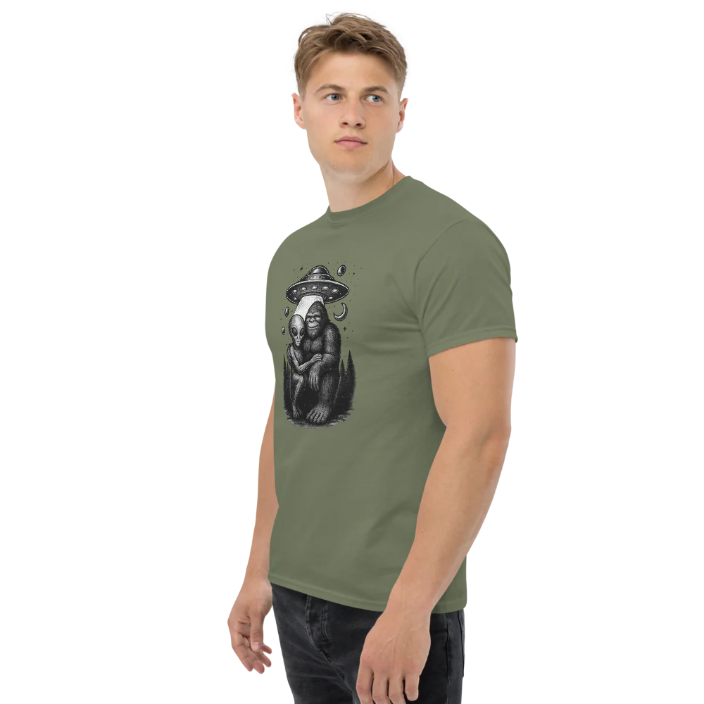 Bigfoot Alien And UFO in Forest Night hugging Funny Gift tshirt - Image 4