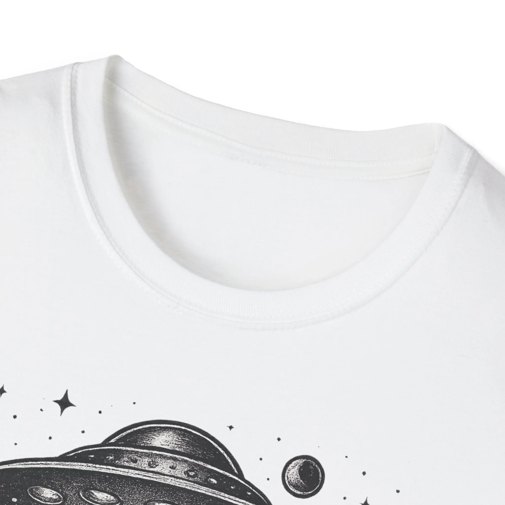 Bigfoot Alien And UFO in Forest Night hugging Funny Gift tshirt - Image 7