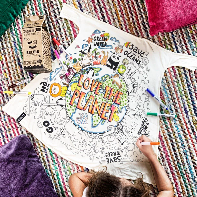 Love The Planet Colour in Cape with Fabric Pens set - Image 3